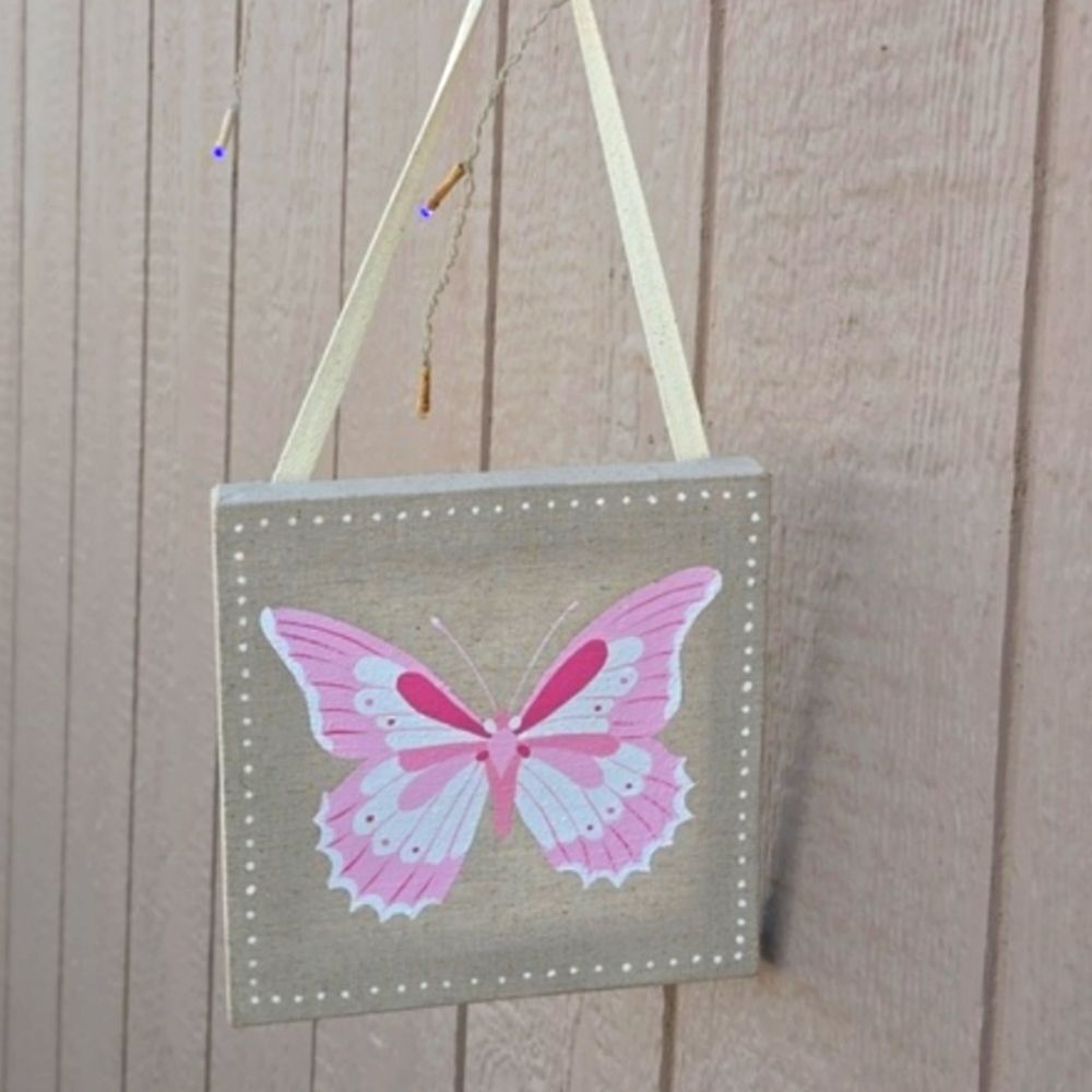 POTTERY BARN KIDS BUTTERFLY  wall hanging pink